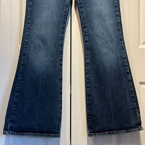 ‎Bluenotes Medium Wash Flare Jeans Size 28 - Picture 4 of 10